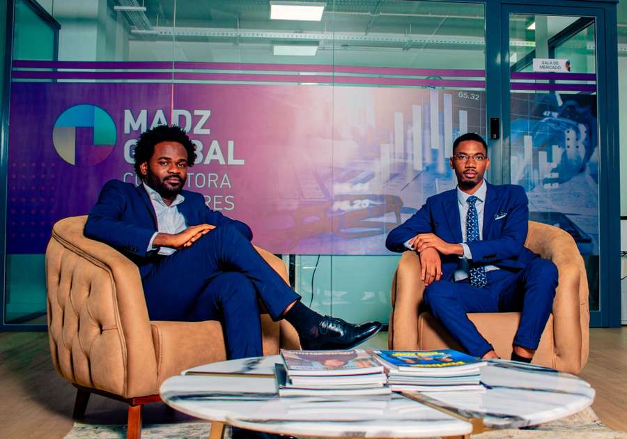 Carteiras discricionárias, mandato claro. — Construção de carteira alinhada com o seu perfil e horizonte — reporting mensal, revisão trimestral.